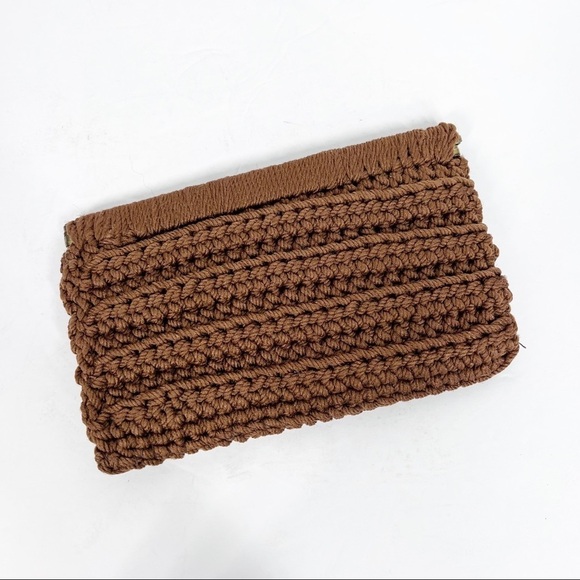 Boho Knitted hand held clutch with hinged metal closure - Picture 3 of 5